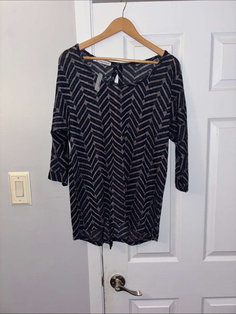 Maurices blue and silver Shafron print lightweight sweater.